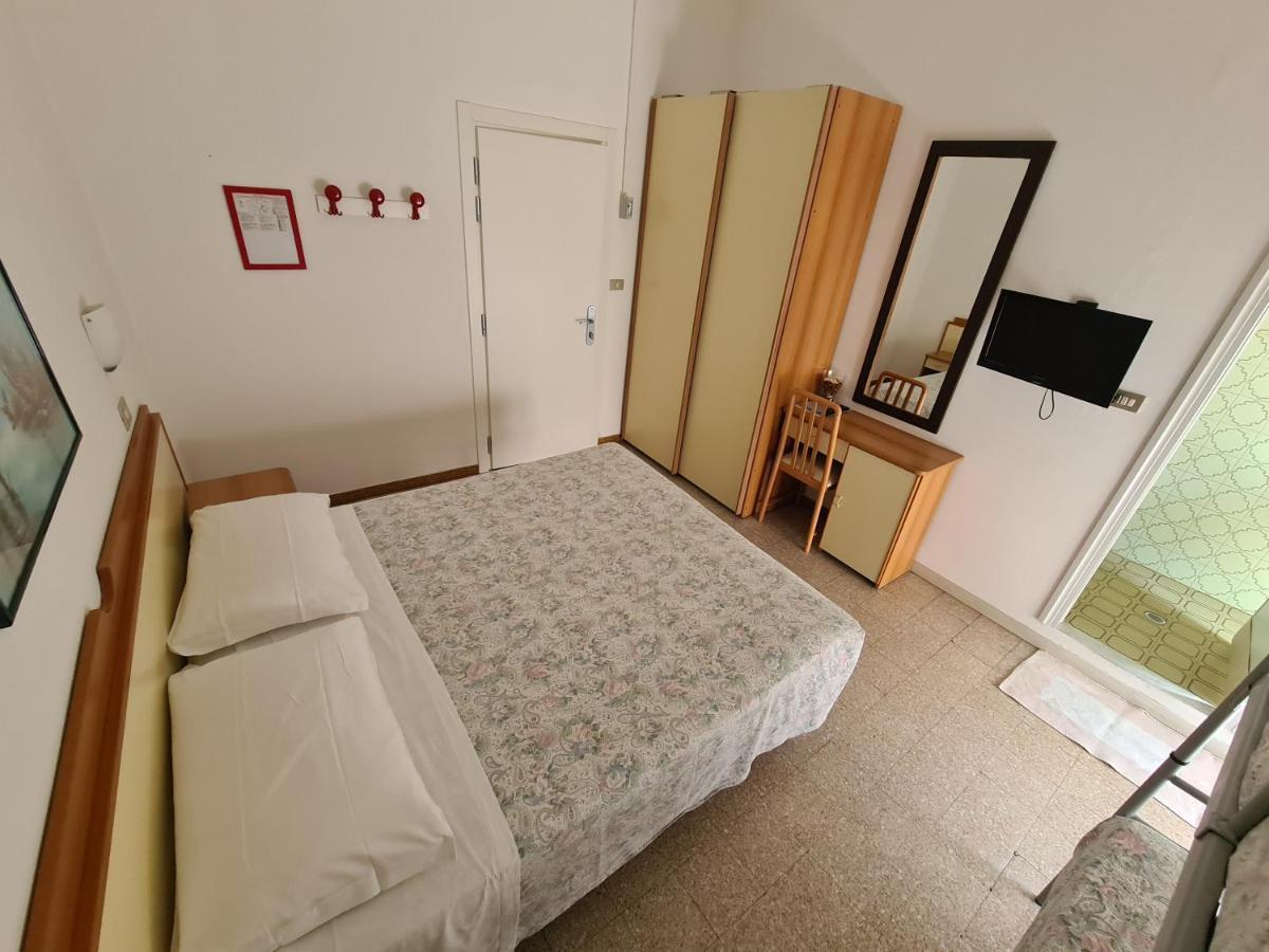 Hotel Camelia Rimini Quarto foto